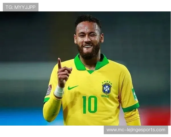 马丁闪耀绿茵赛场再掀狂潮展现足球巨星非凡魅力